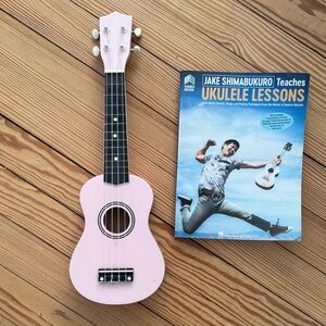 Maple Wood Pink Ukulele with Lesson Book - Set